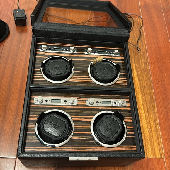 Wolf quad watch rotation - Picture 4 of 6